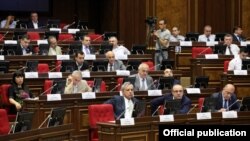 ԲՀԿ խմբակցությունը Ազգային ժողովի նիստի ժամանակ, արխիվ