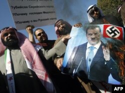 Islamisti protstuju ispred Ambasade Rusije u Kuvajtu, 6. februar 2012.