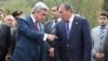 Президент Армении Серж Саргсян с экс-губернатором Сюника Суриком Хачатряном (архивная фотография)