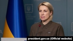 Ірина Верещук каже, що вдалося евакуювати 825 людей
