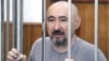 Арон Атабек в суде по делу о Шаныракских событиях. Алматы, октябрь 2007 года. 