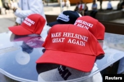 Prodaju se i kape na ulicama Helsinkija