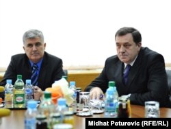 Dragan Čović i Milorad Dodik na sastanku lidera šest političkih stranaka, Sarajevo, 17. novembar 2011.