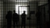Кыйноого каршы борбор №27 абакта 42 киши айып изоляторуна киргизилгенин билдирди
