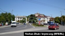 На площади Ушакова для оптимизации дорожного движения проектировщики предлагают организовать так называемое «турбокольцо»