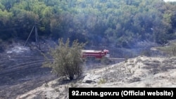 Пожар в селе Поворотное под Севастополем, архивное фото 