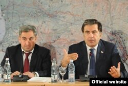 საქართველოს პრეზიდენტი მიხეილ სააკაშვილი და პრემიერ-მინისტრი ნიკა გილაური