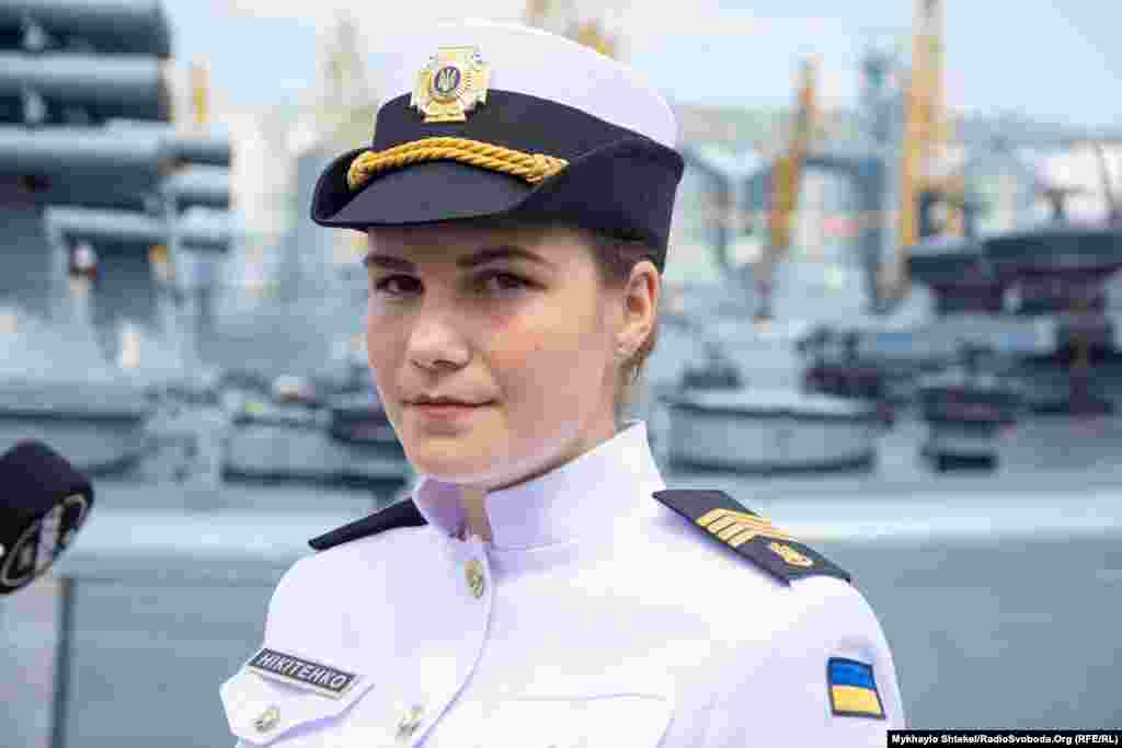 Одна з нагороджених до Дня ВМСУ моряків Катерина Никитенко, головний старшина, інструктор навчального взводу водолазної школи 