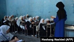 آرشیف- دانش آموزان دختر در ولایت هرات