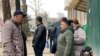 Додситон 19 соли зиндон талаб кард. Муштариён: пули моро бидиҳед