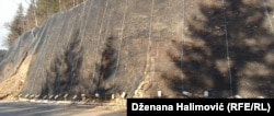 Prema Zakonu o cestama Federacije BiH, upravljanje, građenje, rekonstrukciju, održavanje i zaštitu magistralnih cesta vrše Ceste FBiH.