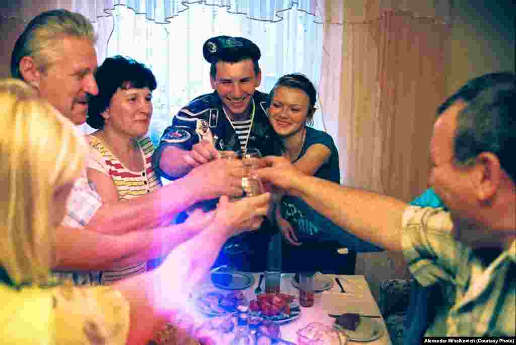 A family celebration welcomes a soldier back to normal life at home.