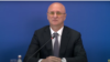 Премьер-министрдің бірінші орынбасары Роман Скляр үкімет брифингі кезінде. 