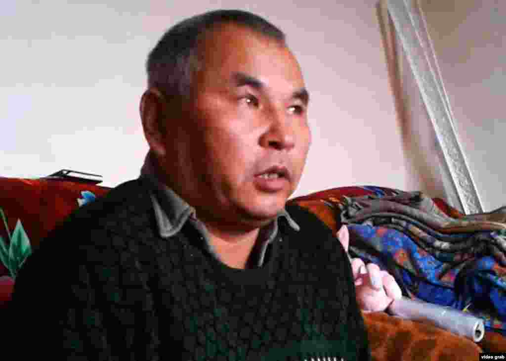 По словам родных, Аманжол звонил домой из Турции полгода назад, сообщил, что у него родился сын. Отец Аманжола, Алпамыс Жансенгиров (на фото), рассказывает, что сын увлёкся религией девять лет назад. Он считает, что на его сыне, как и на других десятках казахстанцах, которые оказались в Сирии для участия в «джихаде» на стороне повстанческих отрядов, кто-то наживается. Семья Жансенгировых обратилась к властям Казахстана с просьбой вернуть Аманжола на родину.