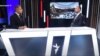 Председатель комитета по внешним отношениям Национального собрания, депутат правящей фракции «Гражданский договор» Эдуард Агаджанян (справа) в студии Азатутюн ТВ, Ереван, 31 августа 2021 г.