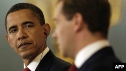 Президенти США Барак Обама та Росії Дмитро Медведєв, Кремль, 6 липня 2009 р.