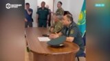 В Казахстане сотрудники военкомата увезли студентов в армию прямо с экзаменов