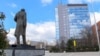 Pogled iz daljine na zgradu Vlade Kosova u Prištini, 16. jula 2025.