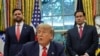 Дональд Трамп, віцепрезидент Джей Ді Венс та Марко Рубіо (праворуч) у Білому домі